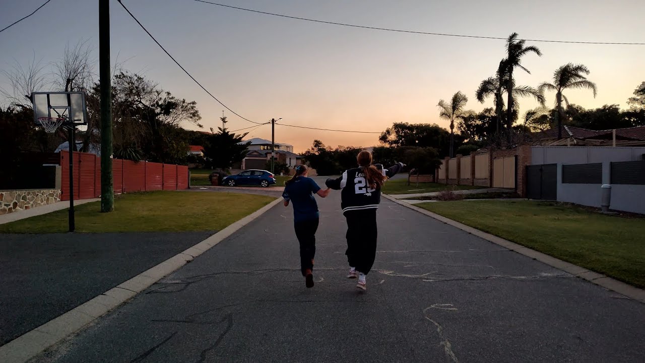 House sitting alone for A WEEK!! Part 4 of documenting year 12.