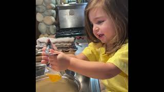 Little Lottie’s Italian Kitchen: Chef Lottie Makes Velveeta Mac & Cheese