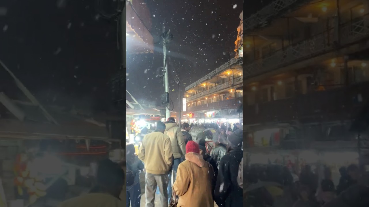 Live snowfall at GPO Chowk, Mall Road Murre ❄️ Night vibes & crowd energy”