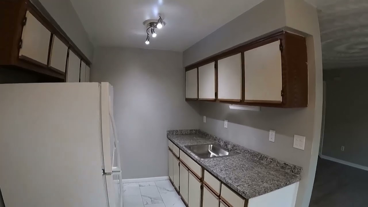 405 Clifton Street - Apt A, Norfolk, VA 23523 - 2 Bed 1 Bath - by Property Management in Norfolk