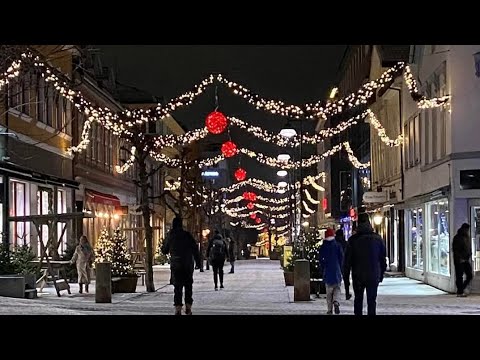 MIDNIGHT MAGIC in Arendal: Norway’s Most Stunning Christmas Lights!????????✨#travel #christmas #deco