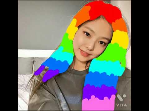 Jennie with rainbow hair colour and eyeshadow 🌈🌈
