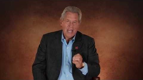 CREDIBILTY - A Minute With John Maxwell, Free Coaching Video