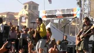 Weezer Sweater Song Live @ US Open Huntington Beach 080710