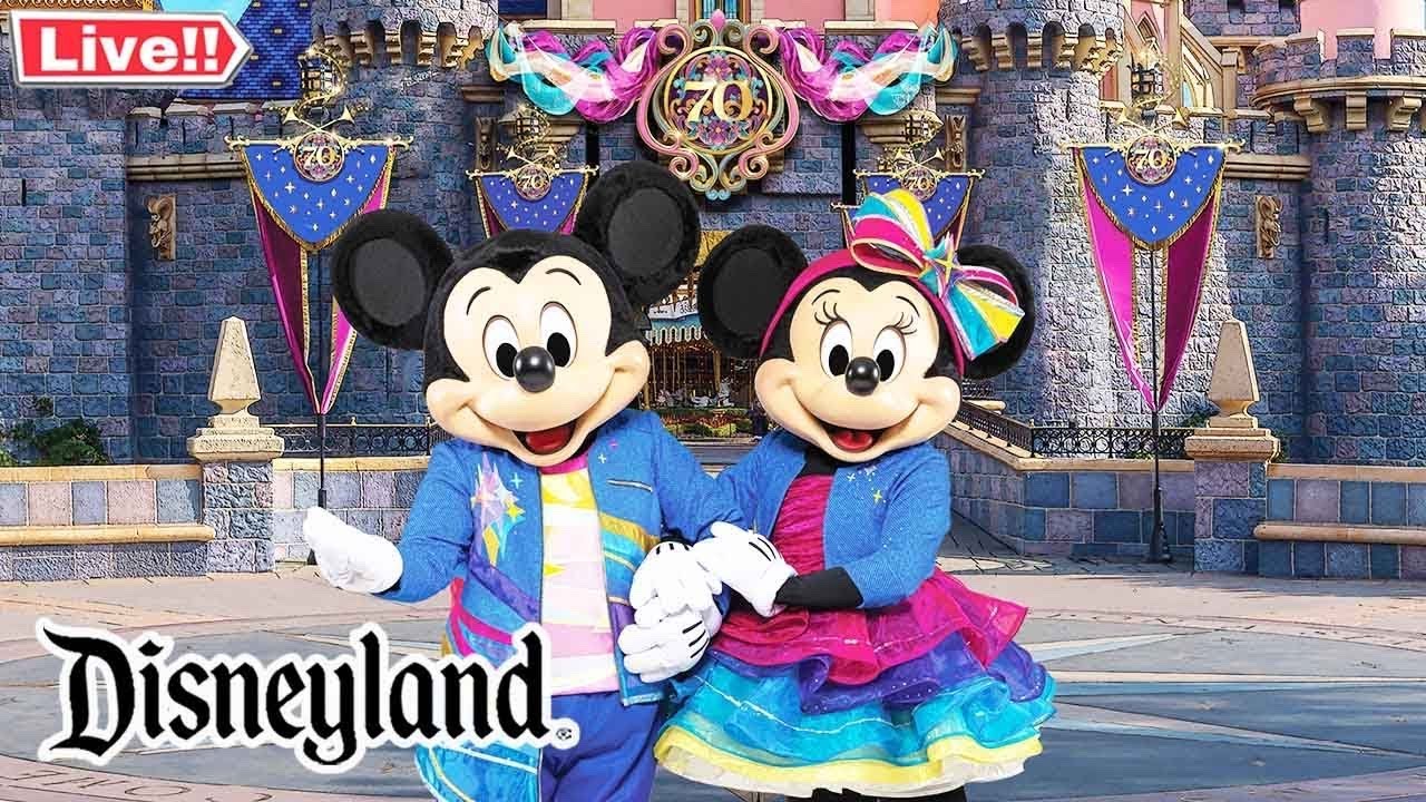 🔴 [#LIVE - En Vivo] 🏰 MORNING AT DISNEYLAND! Park Stroll with the MerchKween! ✨ (2/28/26)