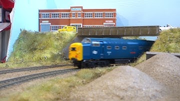 Howes Deltic With An EM2 Speaker