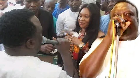 King (Dr) Saheed Osupa Akorede live Performance at a Wedding ceremony, Oriental Hotel in Lagos