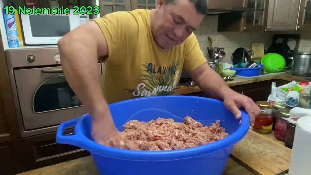 Am făcut cârnați din porc Bazna și berbec de Camerun…🥰 Dar și alte bunătăți!😊