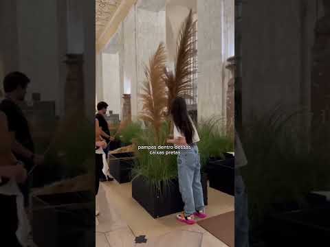 NYFW 2023: Luiza Fiorito assinou a decoração floral de um dos desfiles do evento