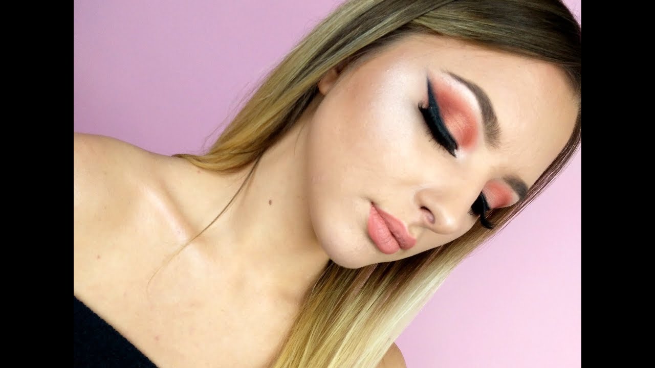 Kako iscrtati eyeliner? Kako zalepiti trepavice? | Sanja