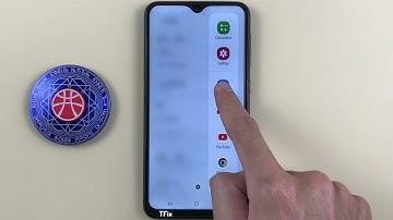How to split the screen with Edge panels on Samsung A10 Android 11