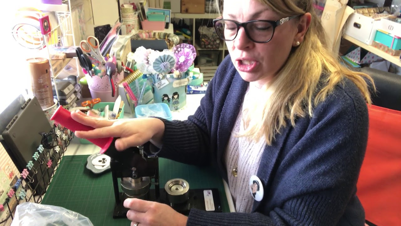 DEMO MACHINE A BADGE