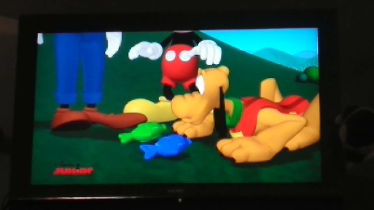 Mickey Mouse Clubhouse Pluto Lends A Paw