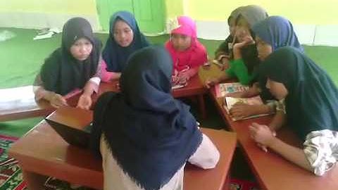 Technology enhance language learning using prezi