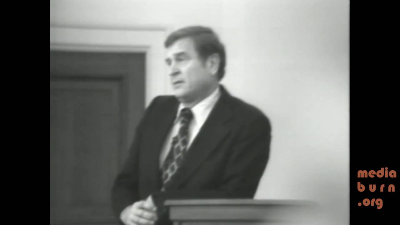 Rostenkowski Speaking to Freshman Representatives, 1980 - YouTube