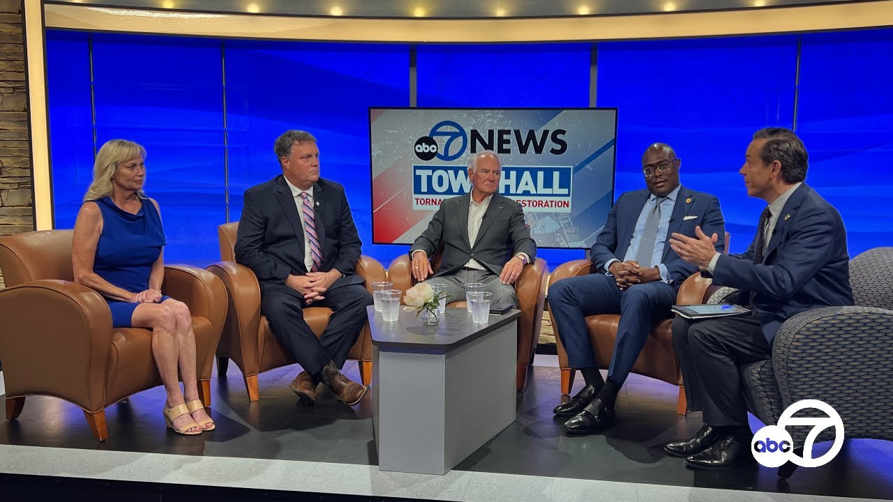 Rebuilding after tragic tornado Arkansas mayors discuss emergency