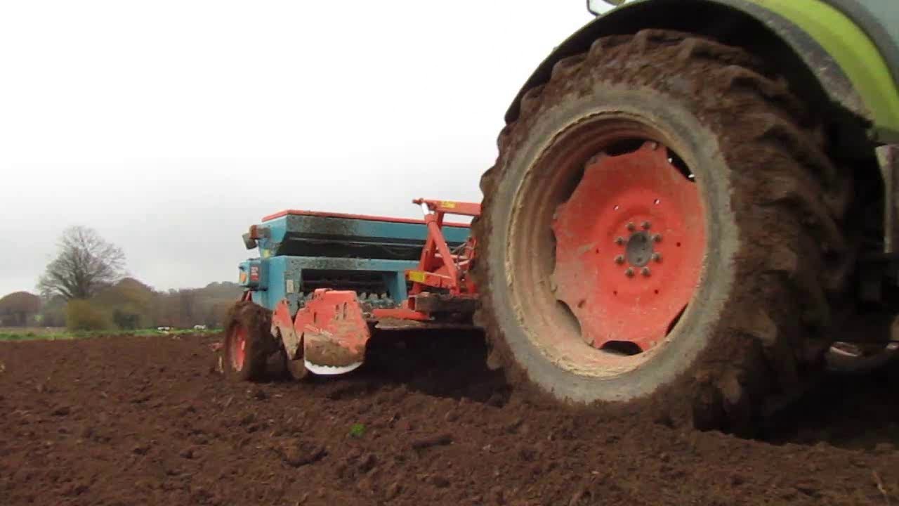 Je vous emmène avec moi au semis de blé | claas arion 410 | herse khun | semoir sulky master 3