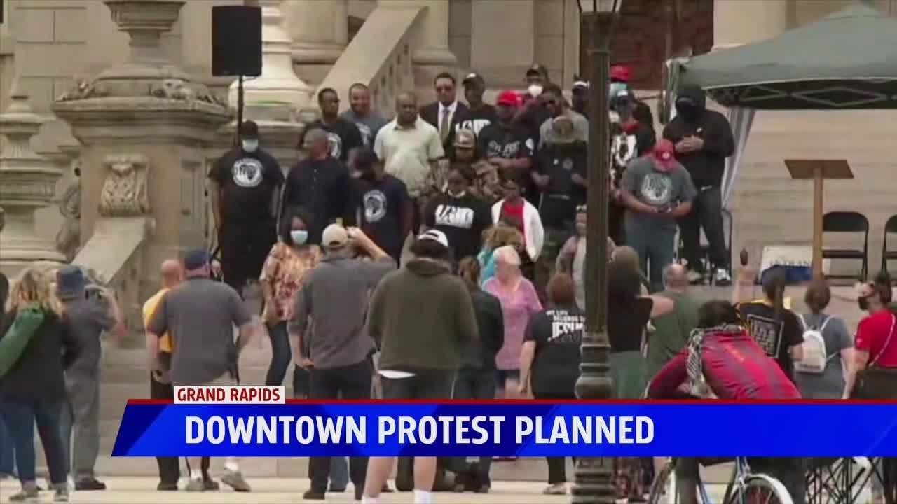 Grand Rapids Rage Downtown Grand Rapids peaceful protest - YouTube