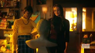 Legacies 3x07 Someone Tries To Buy Hope’s Sculpture Of Landon & Hope Punches Them ￼