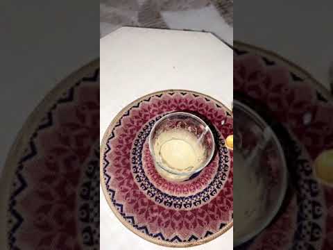 كاسة شاي بالحليب