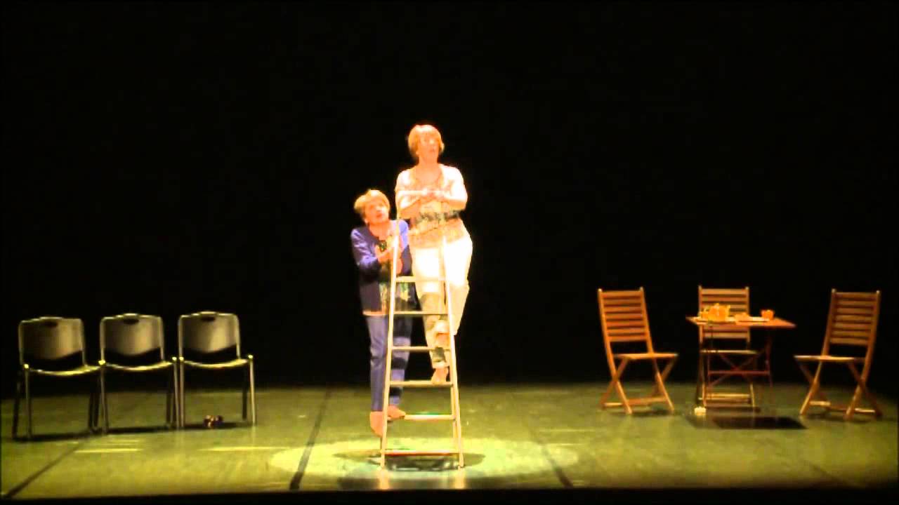ATELIER THEATRE ENVIE - L'art de la chute - YouTube