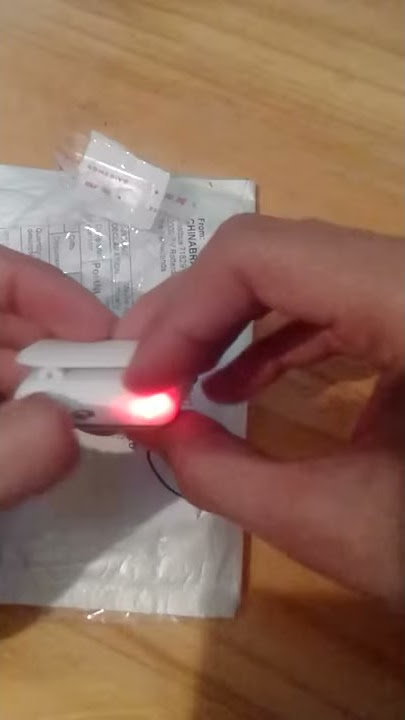 GEARBEST   Rectangle Crystal Style SD Card Slot MP3 Player with Universal 3 5mm Jack Back Clip