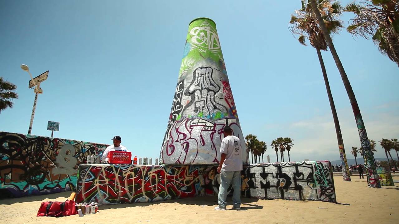 Venice Art Wall - YouTube