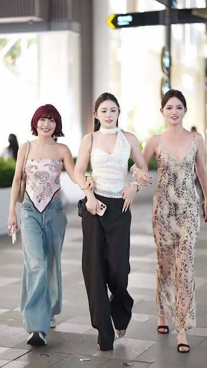 Beautiful Chinese Girl | Chinese Street Fashion #shorts #walking #chinesefashion #tiktokchina