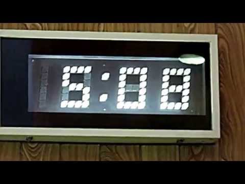浦和駅地下digital Clock