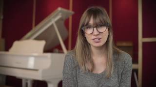 Kay Barker - Musicologie Voice And Piano Teacher