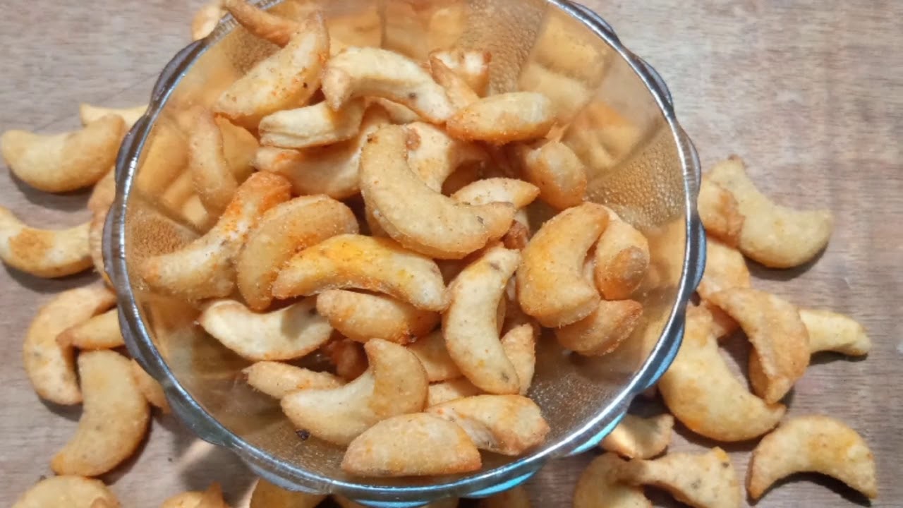 Namkeen Kaju Shaped Biscuit Rawa Namkeen Suji Namkeen Namkeen