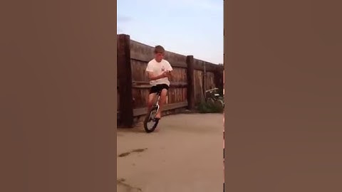 Solving a rubiks cube on a unicycle