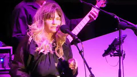 4/15 Shawn Colvin + Melissa Etheridge - Dreams (Fl...
