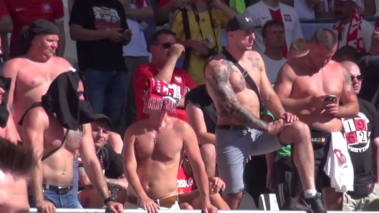 EURO 2016 (Polish hooligans on tour marseille by Underground Vidéo) -  YouTube