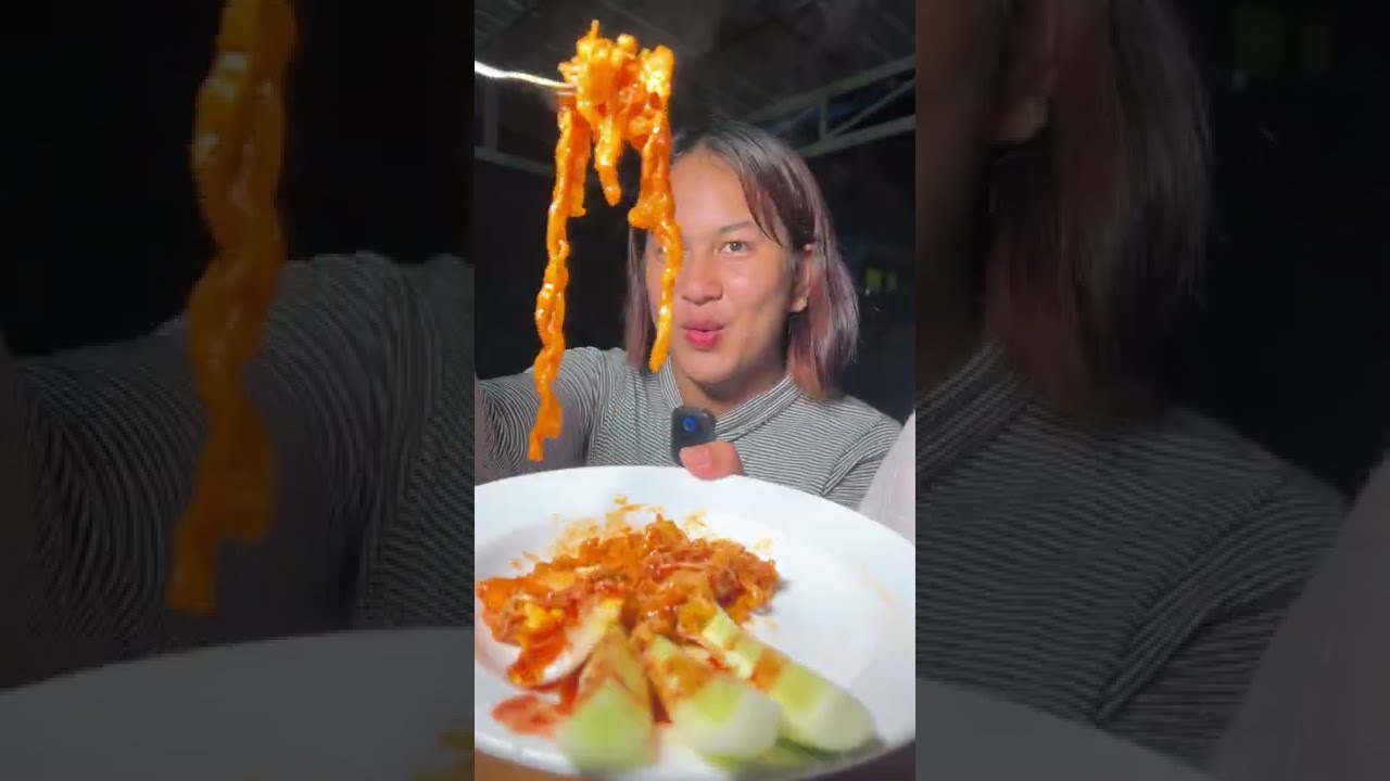 មីគោក ឈីស / Noodles Cheese