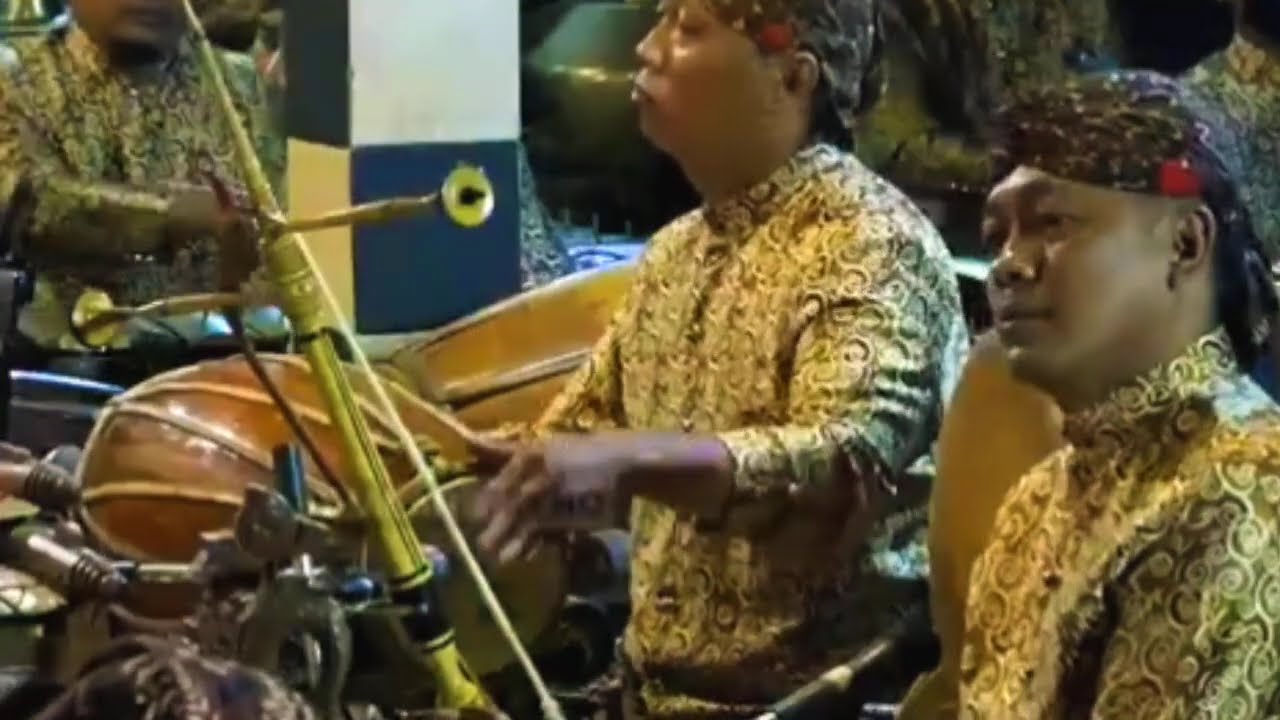 WAYANG KULIT GADING PAWUKIR