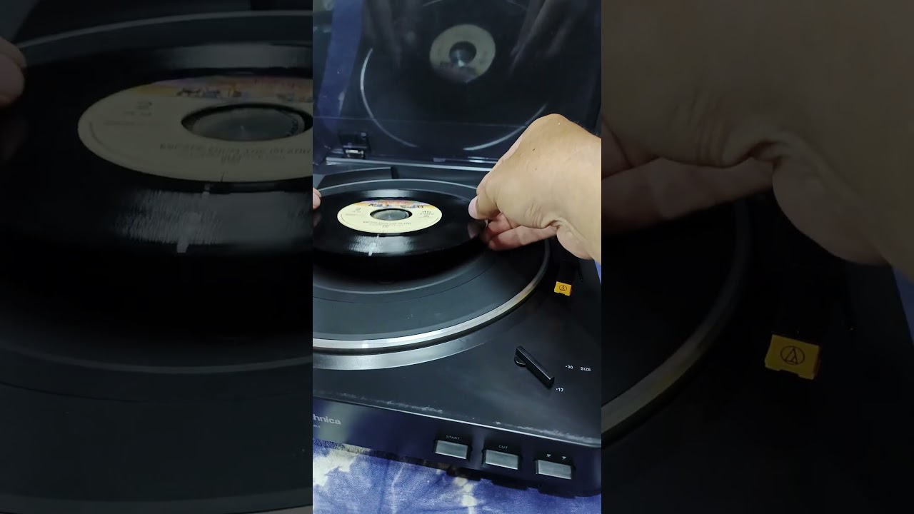 How to play 7" 45rpm record using automatic turntable 