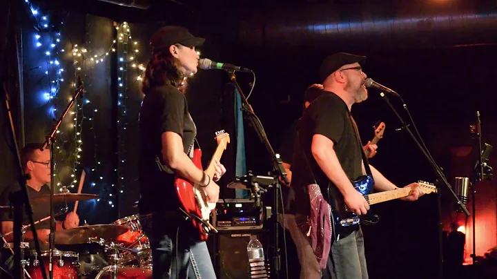"Sympathizer" live at StartleFest III, by Bobby Bl...