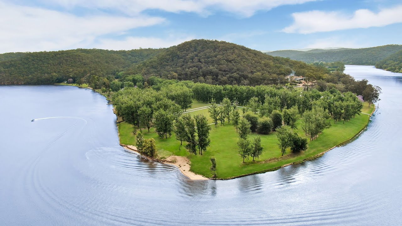 Lambourne Estate YouTube