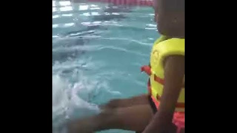 Private Child Lesson : Intro to Flutter Kicking