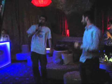 ბლოგერები კარაოკე კლუბში.wmv