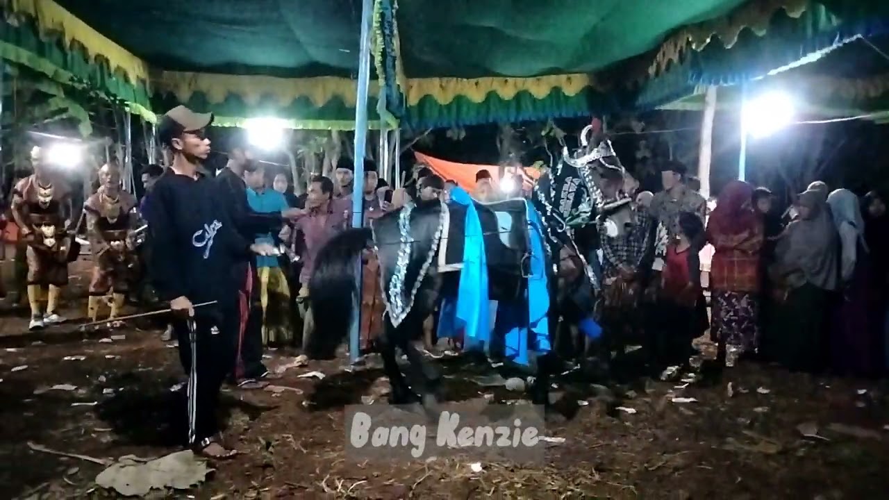 KUDA JOGET TERHEBOH 2022 || KUDANYA CIUMAN SAMBIL JOGET BERSAMA CAKRA BIRAWA