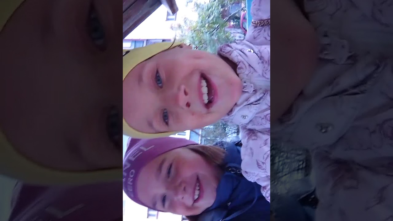 Юля и фара