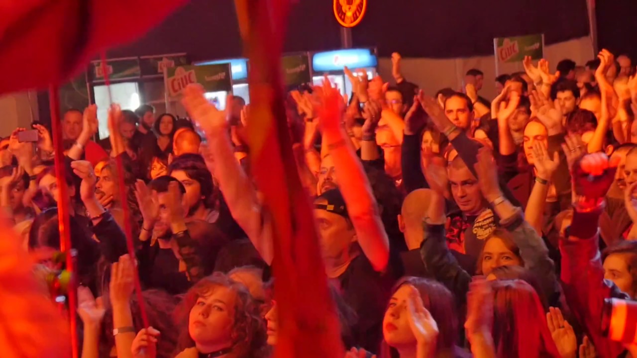 GOD · THE BARBARIAN HORDE / Glia Muma