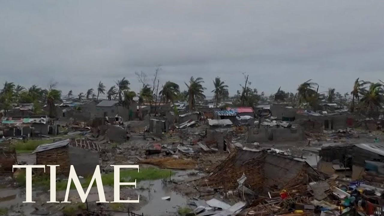 Over 1000 feared dead after cyclone slams into Mozambique