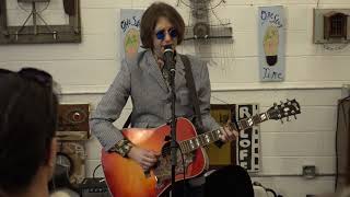 Aaron Lee Tasjan (solo acoustic): "Mexican Home" (John Prine song) (9/15/2018)