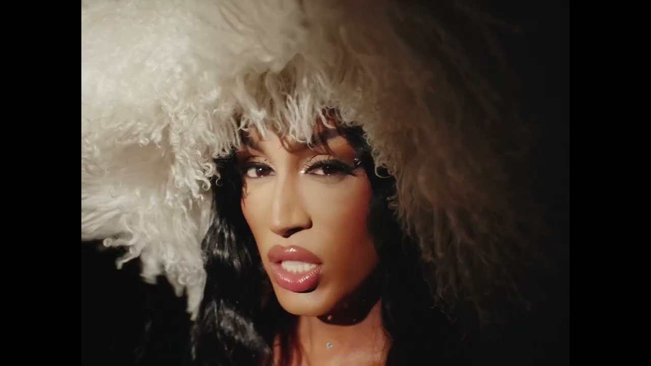 Priyanka - god, i'm messy (Official Video)