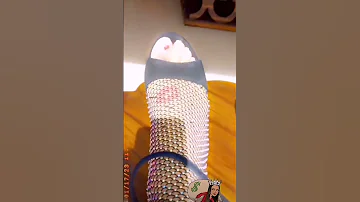 الانحناء والخضوع لاقدام السلطانه العظيمه رولا يموت 