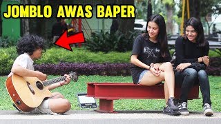 VIRAL !! ORANG GANGGUAN JIWA NYANYI LAGU CINTA LUAR BIASA ( Andmesh Kamaleng )  - Rojer Ngamen #2