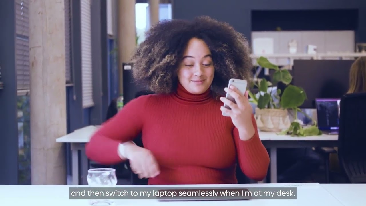 Meet Sarah, a knowledge worker | Easy connectivity - Atos Digital Workplace